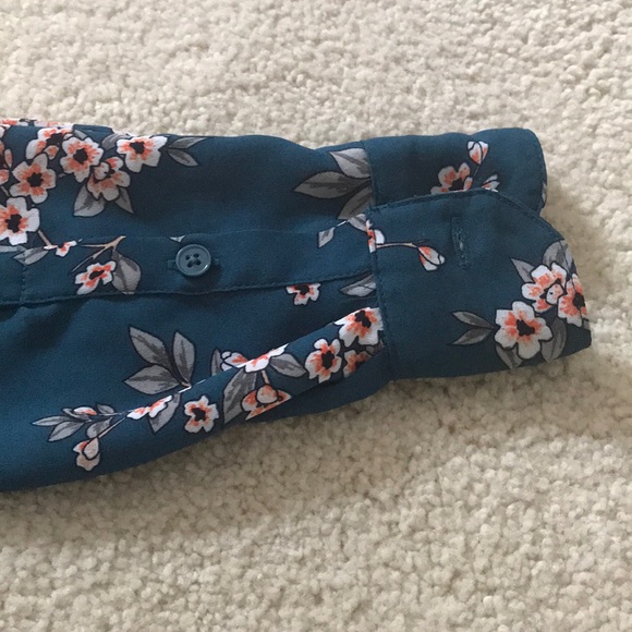 Banana Republic Blue Floral Blouse - Picture 3 of 3